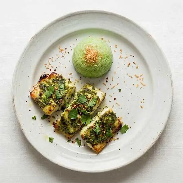 Baked cilantro fish with pandan sticky rice